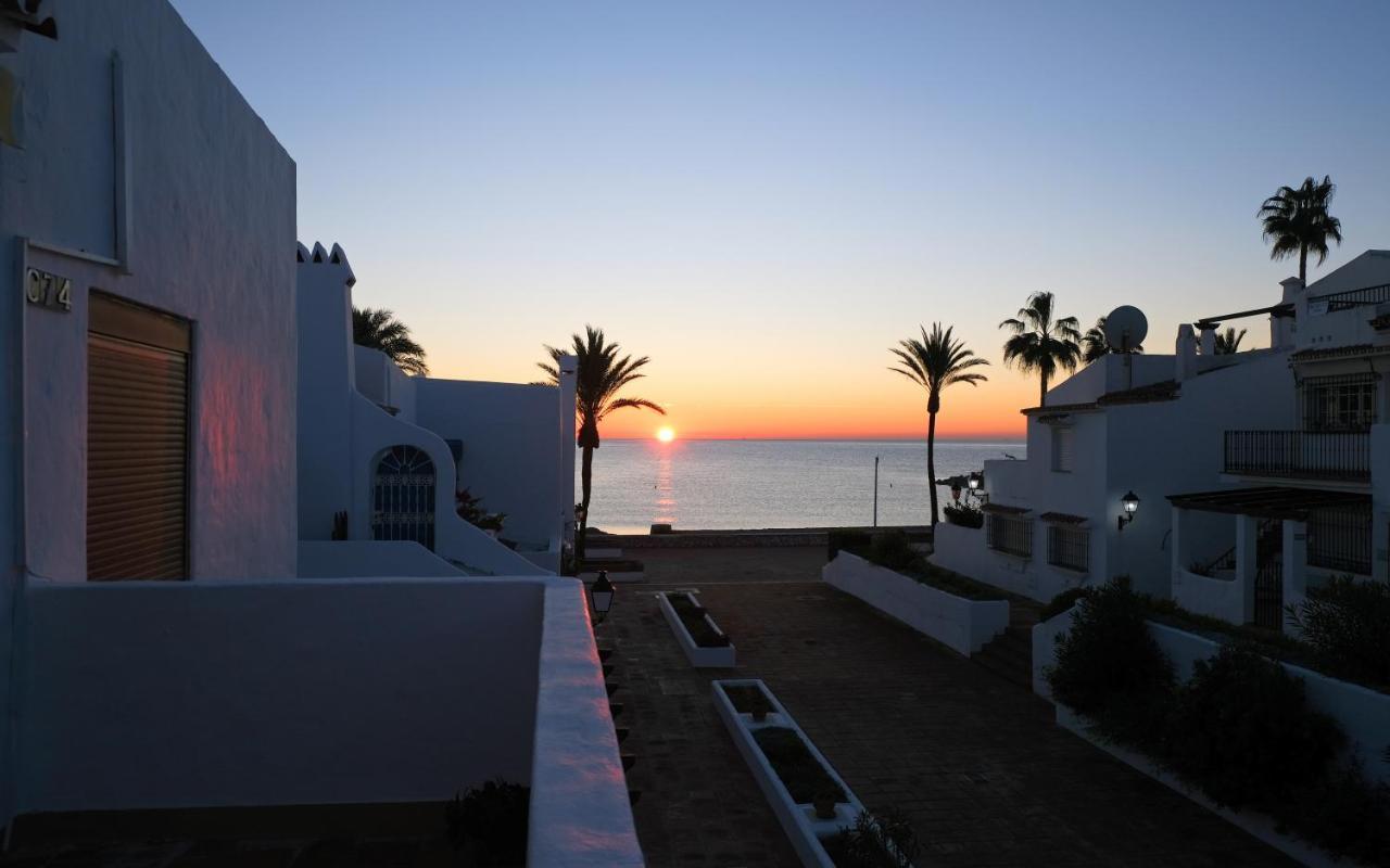 Costa Del Sol, Puerto De La Duquesa Apartment Castillo de Sabinillas Екстериор снимка